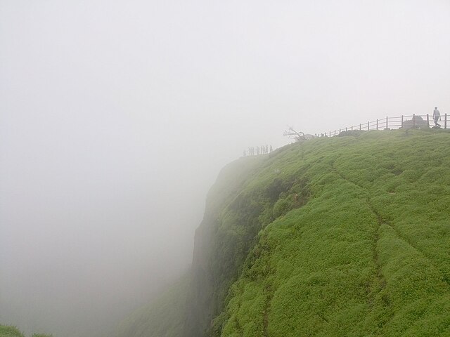 the_mist_in_lonavala_hill_station