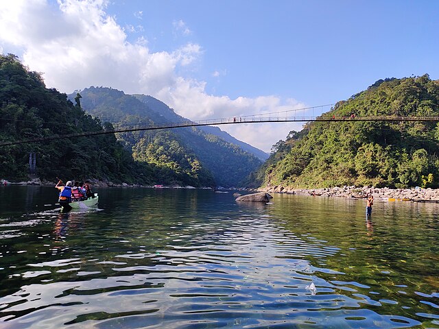 Dawki_Bridge_and_Umngot_River