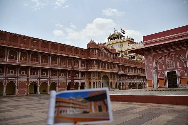 why_jaipur_is called_pink_city