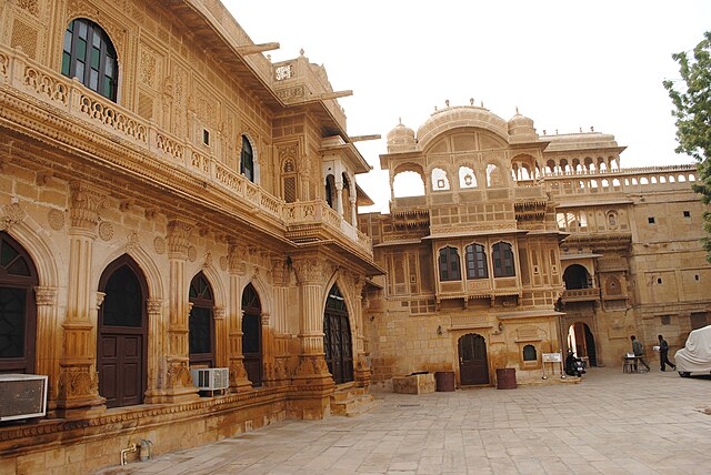 Jaisalmer_fort_and_palace