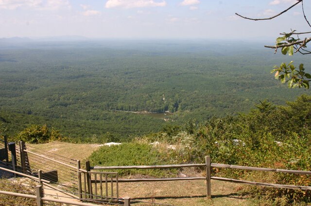 Cheaha_State_Park_seen_from_the_pool