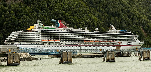 Navio_Carnival_Legend_Skagway_Alaska_Estados_Unidos