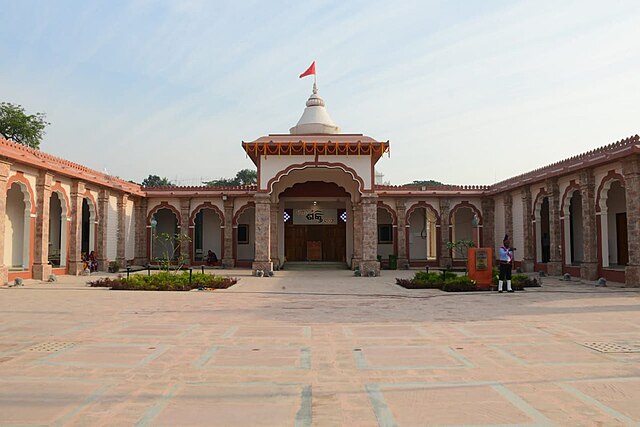 Newly_created_Samaleswati_Temple_Gate
