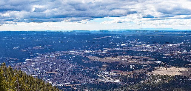 Panorama_of_Flagstaff_cropped