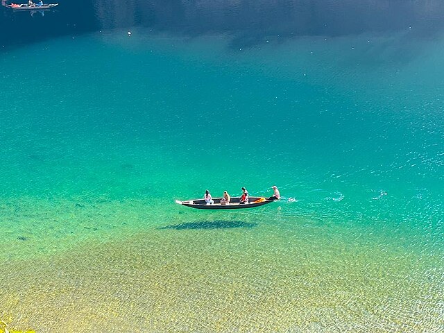 Dawki-Lake