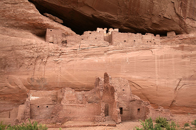 Canyon_de_Chelly_White_House_Ruin_Close_View