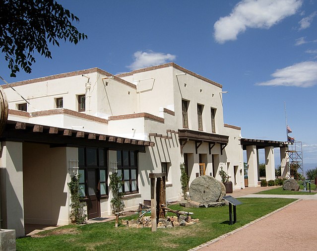 Douglas_Mansion