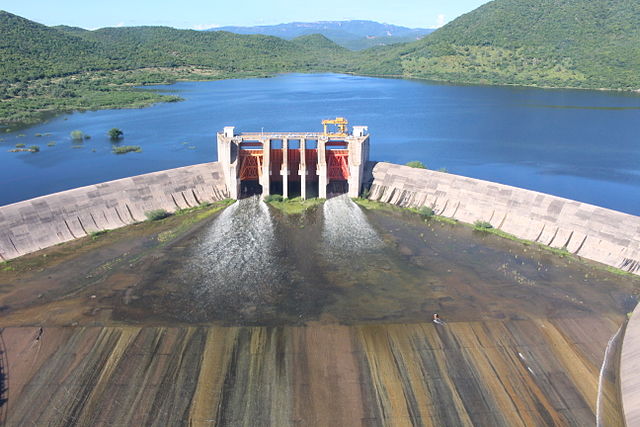 Presa_Adolfo_Ruiz_Cortines_Mocuzari