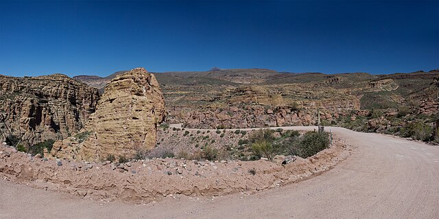 Apache_Trail