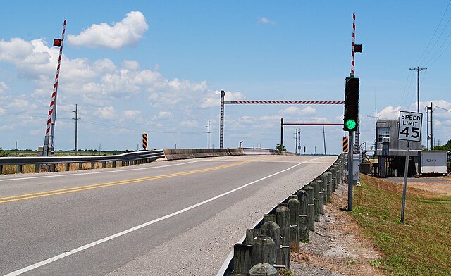 Hackberry_Bridge