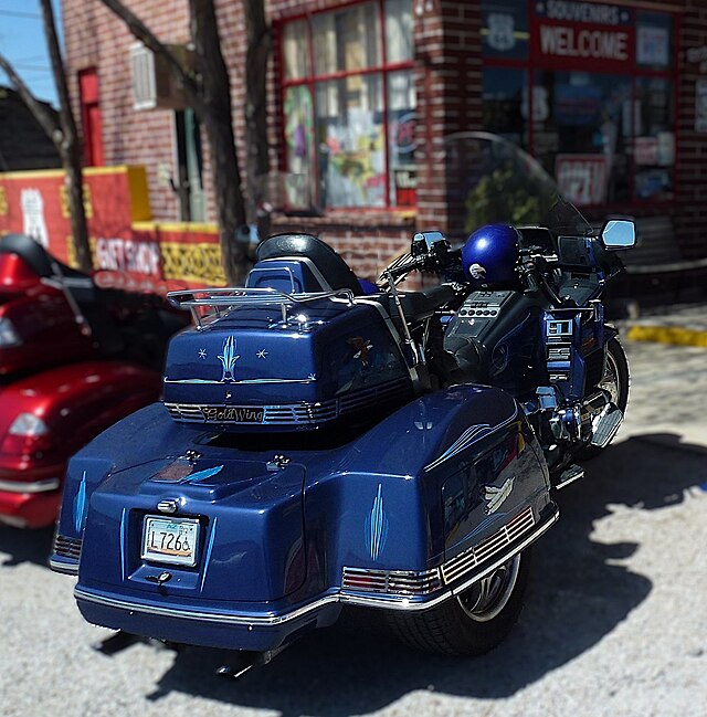 Honda_Gold_Wing_GL_1500_in_Seligman_AZ