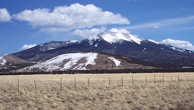 Humphreys_Peak_western_side