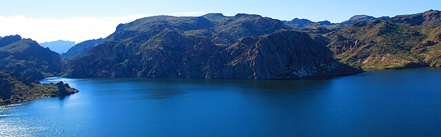 Saguaro_Lake_Hiking_Trail_View