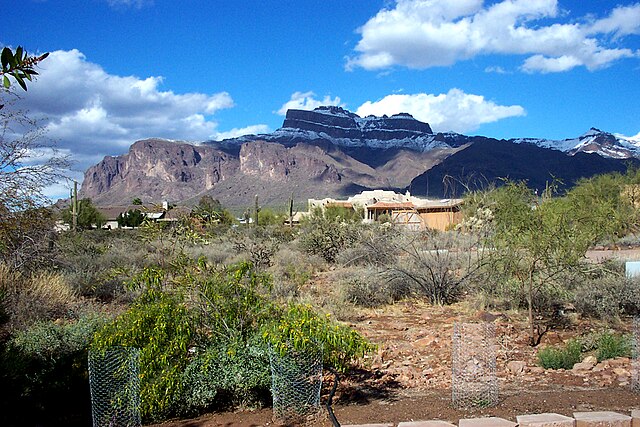 Snow_Covered_Superstition_Mountains
