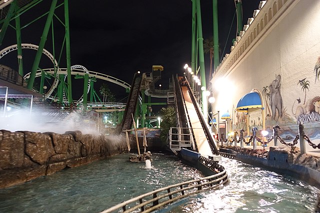 Castles_N_Coasters