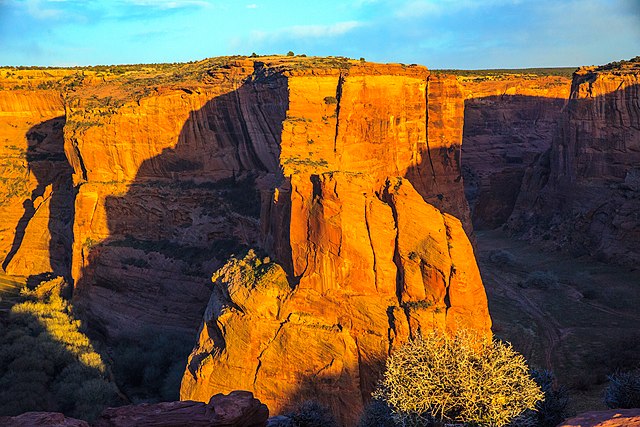 Sunset_scenes_along_Canyon_de_Chelly_National_Monument