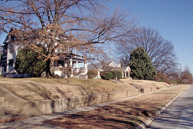 Crowleys_Ridge_Parkway
