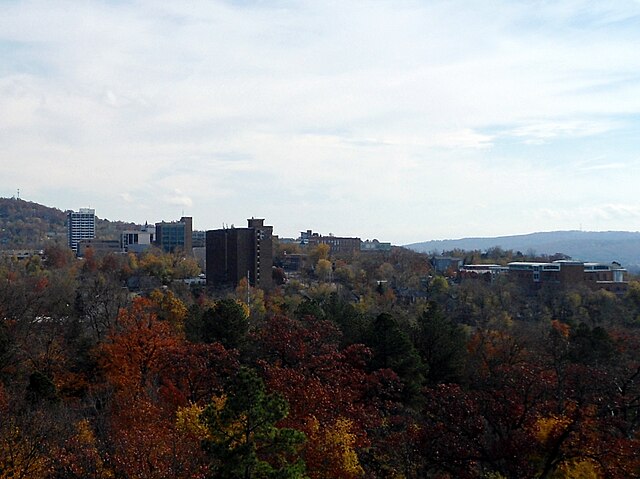 Fayetteville_Historic_Square_and_Fayetteville_Public_Library_autumn