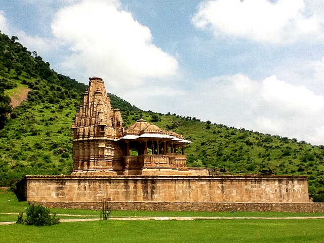 Gopinath_Temple_at_Bhangarh_Fort