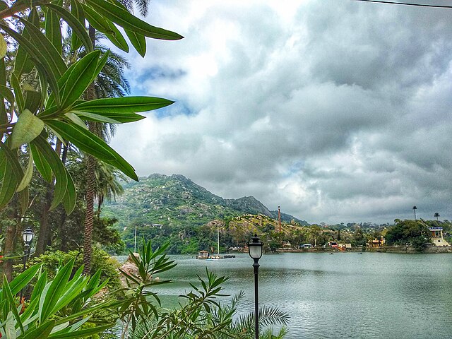 Nakki_Lake_Mount_Abu_Rajasthan