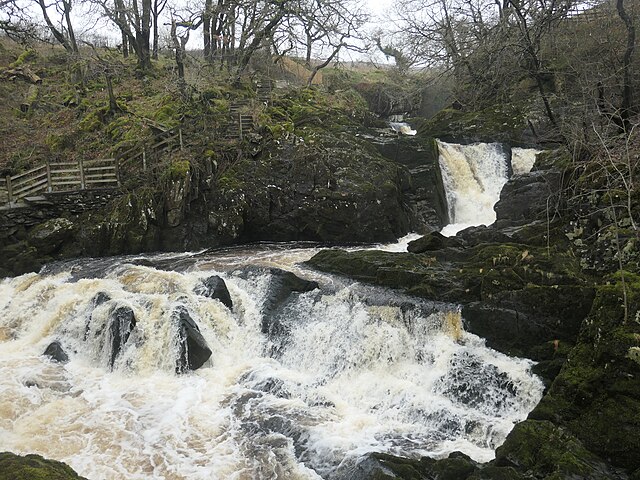 Beezley_Falls_and_Triple_Spout