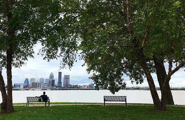 View_of_Louisville_from_Clarksville