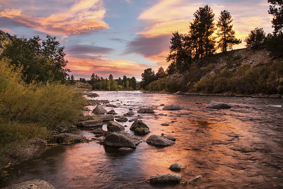 Arkansas fishing spots