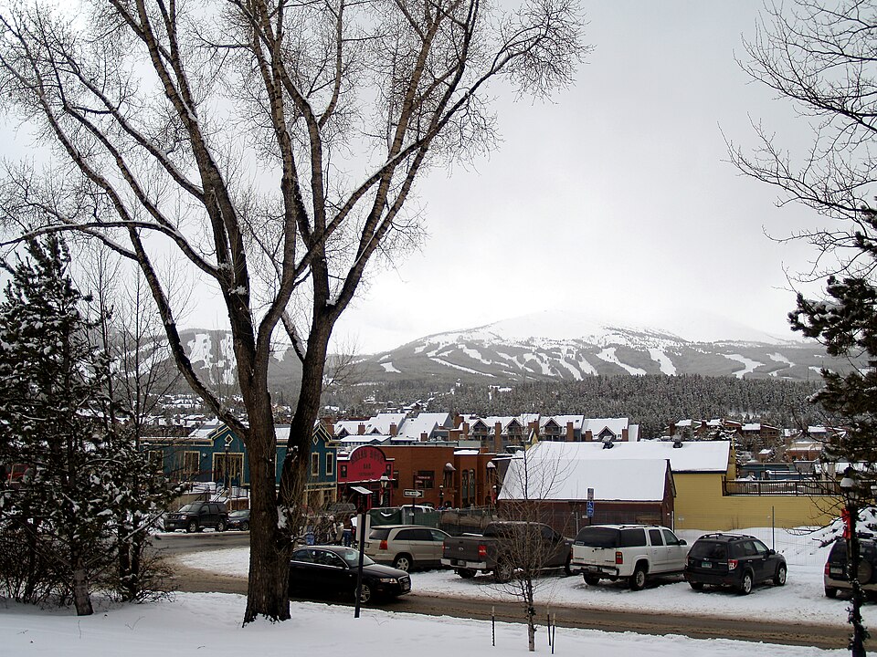 Breckenridge_Colorado_from_the_Summit_County_Courthouse